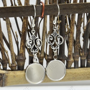 2 pairs new style flower Platinum tone Earwires Hook With Round Cabochon Pad, earring bezel,Earrings hook,earring finding