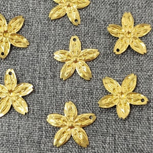 Raw Brass flower pendant Charms,Raw brass Flower Shape pendant charm Findings- Jewelry Supplies