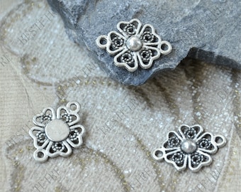 Antique Silver Tone Flower Connector Charms (21x16mm)