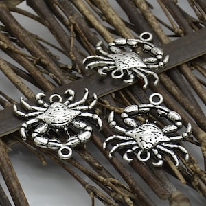Silver tone Crab Connector jewelry findings,metal finding,pendant beads,two holes Charms