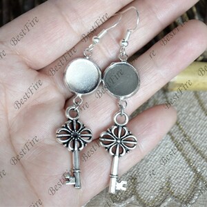 6pcs Unique new style Platinum tone Earwires Hook With Round Cabochon Pad,key Beautiful Detail, Earrings hook,earring finding base