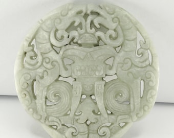 翡翠龍ペンダント：十二支のお守り、幸運のお守り - Etsy 日本