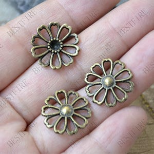 30 PCS Of 17*17MM Bronze Tone Flower Connector, jewelry findings,Flower charm,Flower pendant,two holes Charms