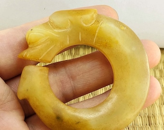 翡翠 双龍 黄色　ペンダント Amazon.co.jp: 天然翡翠ペンダントネックレス彫刻幸運のお守り、天然