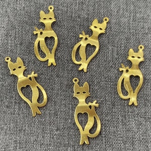 Raw Brass cat pendant Charms - Raw brass cat Pendant charm Findings, Earring Findings - Jewelry Supplies
