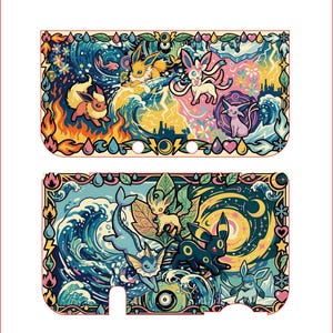 Puede incluir: Un conjunto de dos pegatinas para consola con ilustraciones vibrantes y detalladas de varias evoluciones de Eevee. El diseño incorpora elementos como fuego, agua, rayos y patrones florales en un estilo artístico y colorido en ambas piezas.