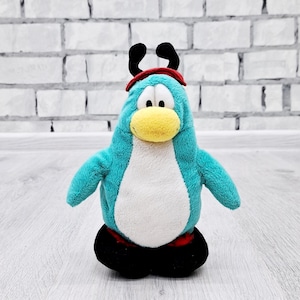 Stuffed Club Penguin Plush toys Vintage  8.5&quot; collectible toy  Disney toys Childrens kids Toy Animal Toy