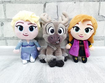 LOT OF 3 Frozen plush toys 7.5 " Princess Anna Elsa Sven the Reindeer plush toys Vintage Frozen plush doll collectible soft baby kids Toy