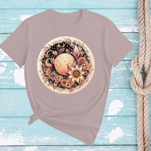 Boho  Floral Moon T-Shirt  Botanical Floral Celestial Tee for Women, Vintage Sun & Moon Graphic Shirt  Cottagecore Moon Flower, Gift for mum