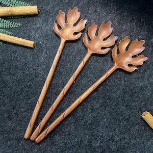 Personalisierter Holzlöffel, Ahornblatt-Holzlöffel, Geschenk Housewarming, dekorativer Löffel