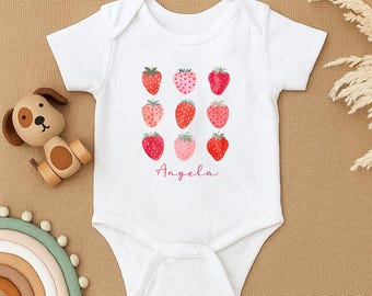 Benutzerdefinierte Erdbeer Baby Body, personalisierte Baby Body, Sommer Obst Baby Outfit, Baby-Dusche-Geschenk, Neugeborene nach Hause kommen Outfit