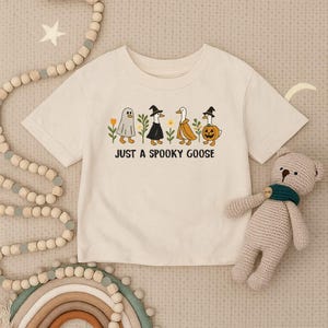 Halloween Goose Toddler Shirt, Cute Fall Infant Shirt, Funny Kids Shirt, Spooky Animal Graphic Tee, Autumn Toddler Outfit,Trick Or Treat Top