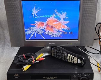 Grabadora de videocasetes JVC Modelo NO. HR-VP782U