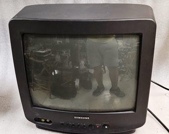 Televisor CRT a color Samsung TXD1372 de 13 pulgadas, estilo retro, para videojuegos, para piezas o reparación.