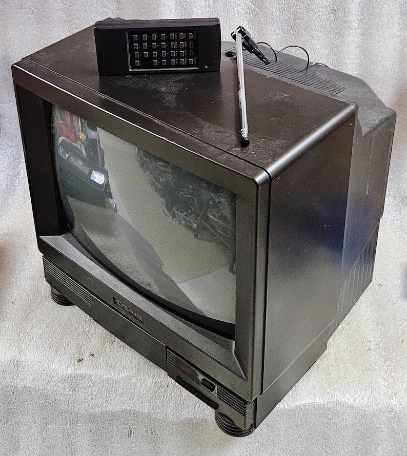 CRAIG Model PC1340A COLOR TV W/remote - Etsy