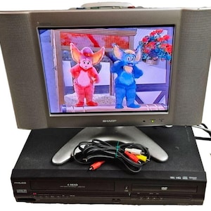 Philco Video Cassette Recorder VCR / DVD Player Combo DVD3315V/F7  No Remote
