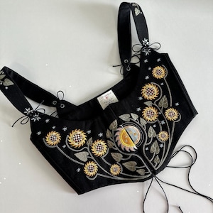 Black Linen Corset Sun Moon Sunflower Floral Belt Embroidered Underbust Top Ethnic Peasant Boho Chic Outfit Cottagecore for Woman