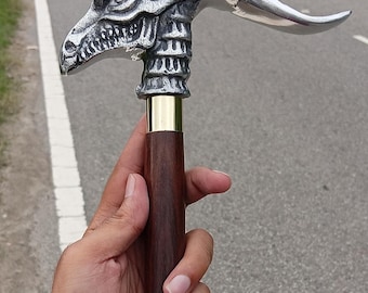 Manico in legno e ottone lavorato a mano a forma di teschio di ariete, bastone gotico staccabile, bastone da passeggio da collezione in stile vintage