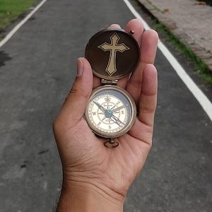 Vintage Brass Compass with Cross Design: Nautical Navigation Tool