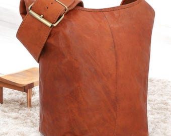 Personalized Genuine Leather Hobo Bag with Pouch, Vintage Brown Shoulder Tote