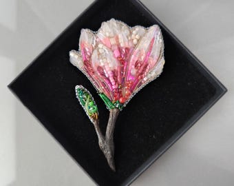 Handgemachte Magnolie Brosche