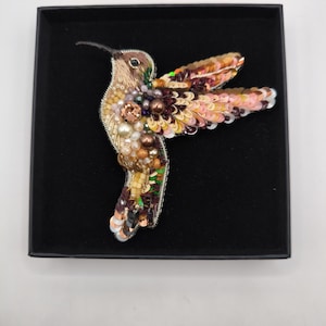 Handmade Bird Brooch: Beaded Embroidery Pin, Gift for Nature Lovers