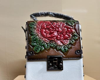 Vintage Floral Embossed Faux Leather Handbag: Boho Strap Box Purse