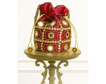 Rote Potli Tasche mit goldener Stickerei - Brauthochzeits-Clutch-Geldbeutel-Ethno-Geschenk
