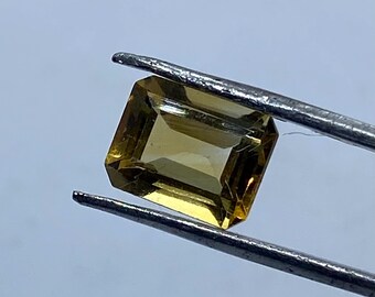 AAA Ceylon Yellow Sapphire: Oval loose for Luxury Jewelry Makings Cut (8/6/3 mm)