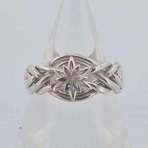 Ladies North Star 6 Band Puzzle Ring