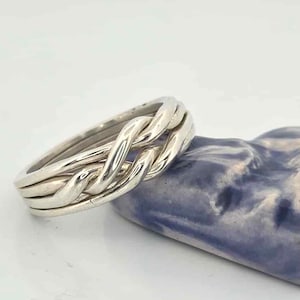 Mens 4 Band Chain Puzzle Ring in Sterling Silver, Gold or Platinum. Style 4CHWB