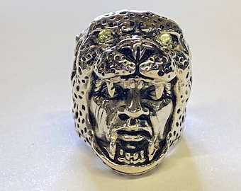 Anillo de guerrero jaguar azteca sólido y pesado con ojos de piedra  preciosa de peridoto en el jaguar