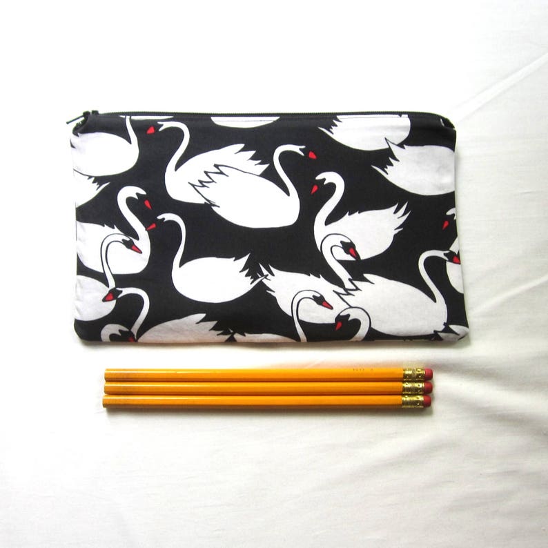 Pochette de fermeture éclair en tissu swans / étui à crayon / sac de maquillage / pochette gadget image 1