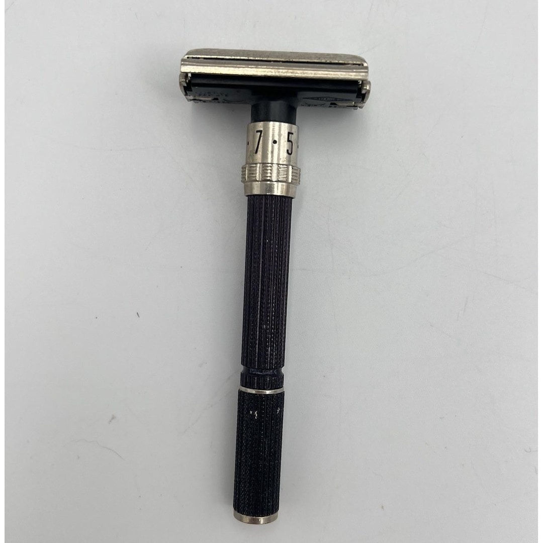 84s Razor 1974 Gillette Black Beauty Super Adjustable 84 TTO Safety Razor U-1 J ...