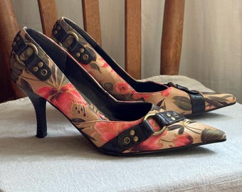 Vintage gebloemde naaldhakken: Y2K pumps met spitse neus, maat 37