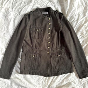 Abrigo corto estilo militar Y2K / Chaqueta verde vintage entallada / Chaqueta militar para dama pequeña / Abrigo de invierno de principios de la década de 2000, talla S-M
