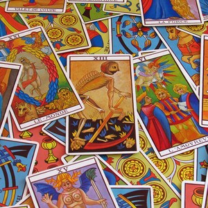 1 Lettura dei Tarocchi / Stesura dei Tarocchi a 3 Carte / Intuizione Rapida / Lettura Intuitiva Accurata / Amore, Carriera, Orientamento