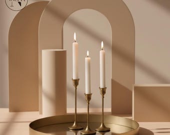 Elegante candelabro antiguo de tres brazos, candelabro dorado de tres brazos, candelabro vintage de latón, vela ornamentada victoriana