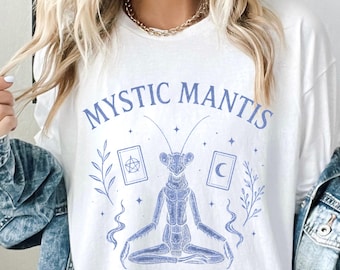 Praying Mantis Shirt Mantis Shirt Mantis Praying Mantis Insect Shirt Crescent Moon Goblincore Shirt Cottage Core Clothes Entomology Shirt