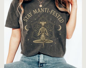 Shirt bidsprinkhaan shirt bidsprinkhaan shirt bidsprinkhaan bidsprinkhaan insect shirt wassende maan Goblincore shirt Cottage Core kleding entomologie shirt