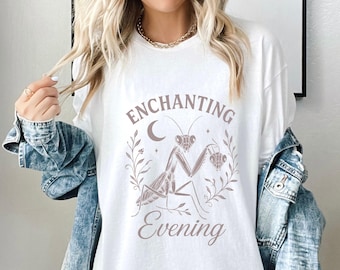 Praying Mantis Shirt Mantis Shirt Mantis Praying Mantis Insect Shirt Crescent Moon Goblincore Shirt Cottage Core Clothes Entomology Shirt