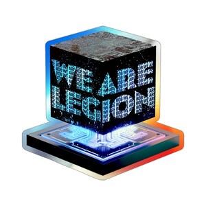 Może przedstawiać: Holograficzna naklejka przedstawiająca kostkę z napisem "WE ARE VISION" w kolorze niebieskim. Kostka ma wzór płytki drukowanej i spoczywa na platformie o podobnym wzorze. Naklejka ma odblaskowe, iryzujące wykończenie.
