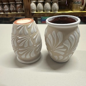 Assrt. Colors Clay Vasos set of 4 | Conjunto de 4 vasos de arcilla de varios colores
