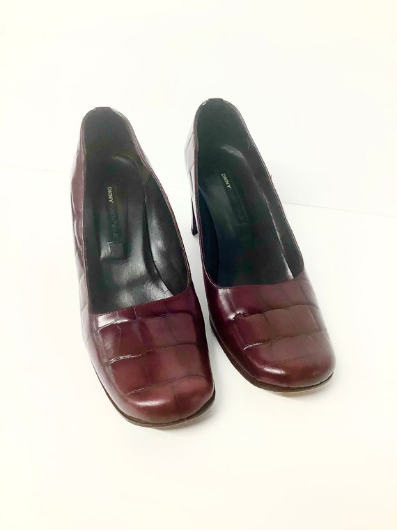 Vintage DKNY Leather Pumps / Made in Italy