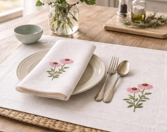 Juego de manteles individuales y servilletas de lino bordados con flores silvestres, decoración de mesa personalizada, decoración de mesa para bodas, servilletas de cena con nombre personalizado, lino floral