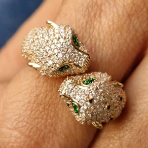Nach Maß Luxus zwei Leopard Kopf Ring, 14K Solid Gold Tier Ring mit Moissanit & Smaragd Augen, Einzigartige Statement Ring Für Männer Geschenk.