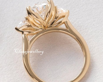 Three Stone Oval Cut Engagement Ring 4 CT Oval Moissanite Wedding Ring Unique Oval Petal Prong Setting Ring 14K Solid Gold Anniversary Ring.