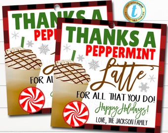 Può includere: Due etichette regalo stampabili con sfondo a quadri rossi e neri. Le etichette mostrano un latte alla menta con panna montata e una spruzzata di cioccolato, una caramella alla menta e il testo "Grazie per un latte alla menta per tutto quello che fai! Buone feste! Con affetto, la famiglia Jackson."