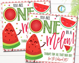 Może przedstawiać: Dwie etykiety z motywem arbuza z tekstem "You are one in a melon!" i "Thanks for all that you do! Love, the Cedarwood PTO".