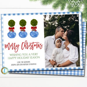 Plantilla de tarjeta fotográfica navideña, tarro de jengibre azul y blanco preppy navideño, invitación chic de chinoiserie sureña, cuadros navideños, descarga editable